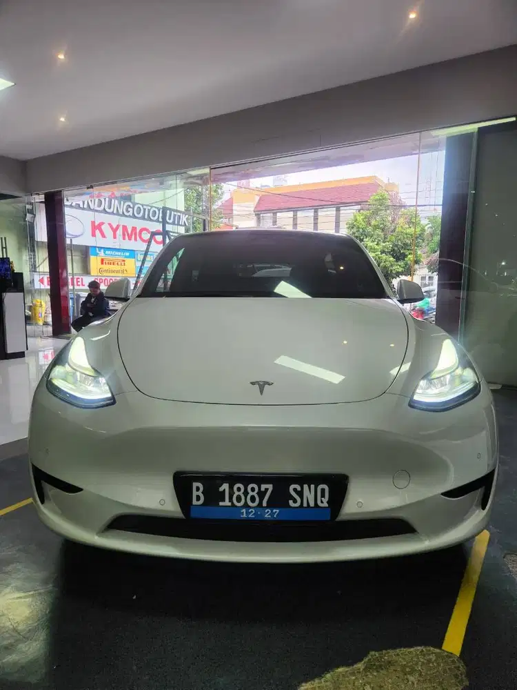 Tesla Model Y 2022 Like New Mulus