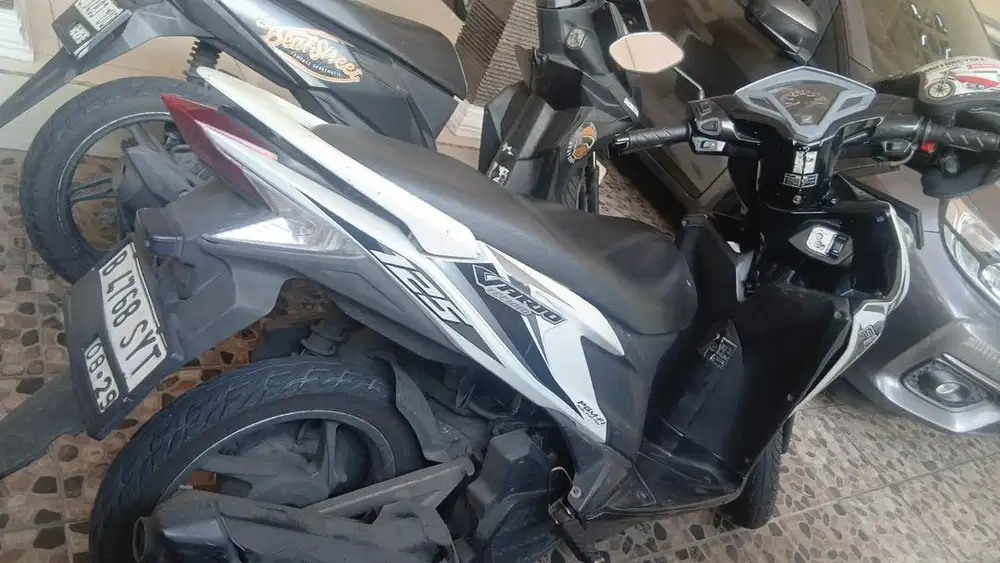 JUAL MOTOR VARIO 125 CC 2014 PUTIH