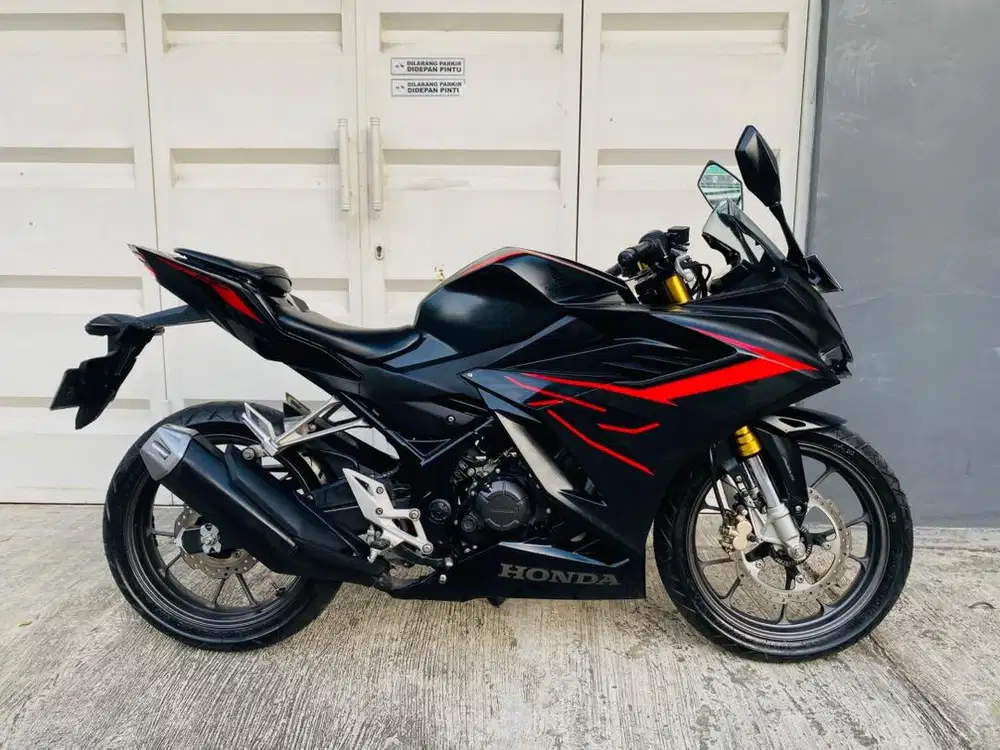Jual CBR 150 R tipe ABS 2022 Akhir super istimewa