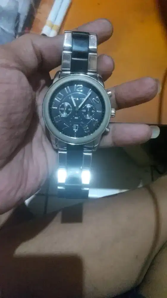 Jam tangan michael kors 8321