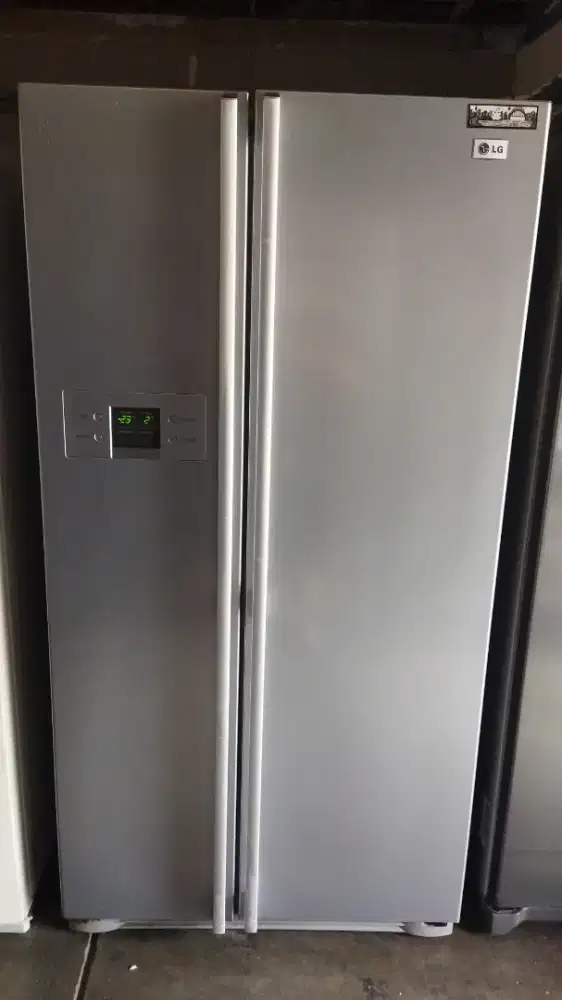 Kulkas LG Side By Side Digital Silverr