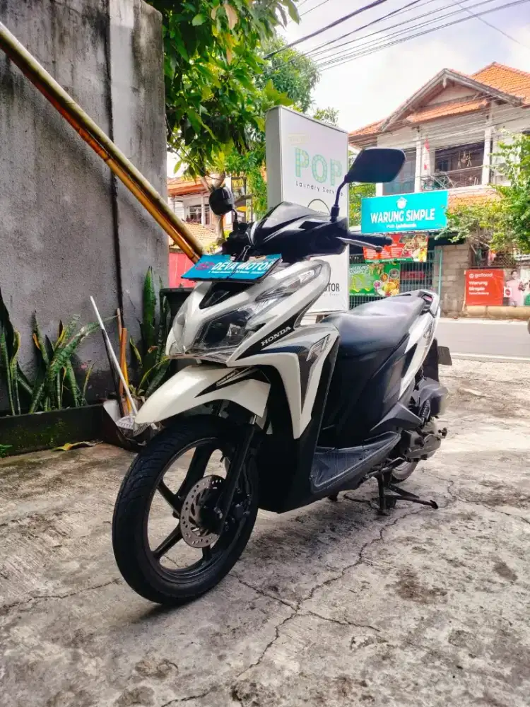 Vario tekno 2014 putih 125 cc Deva motor
