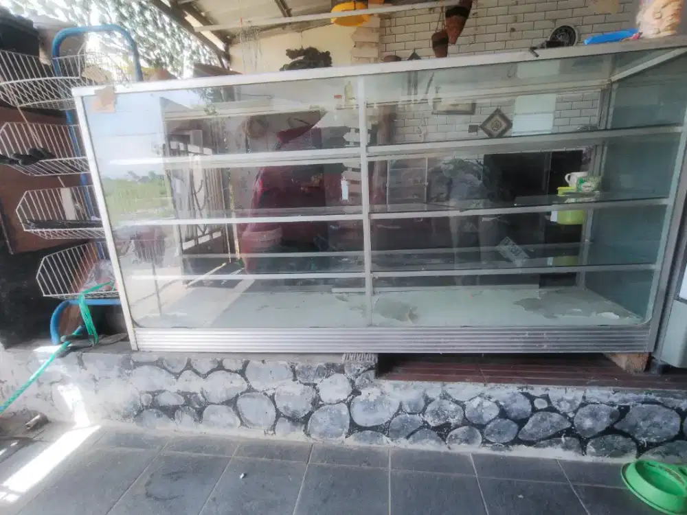 Jual etalase 2 meter
