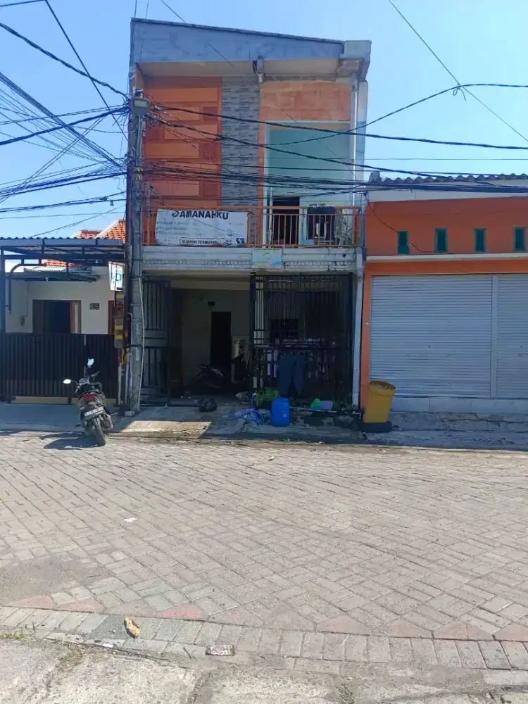 Rumah murah dijual cepat daerah rungkut 2 lantai jalan lebar
