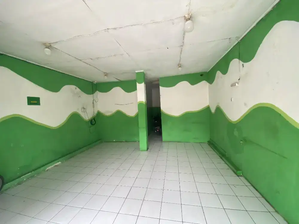 disewakan kios di kelapa dua(dekat gading serpong)