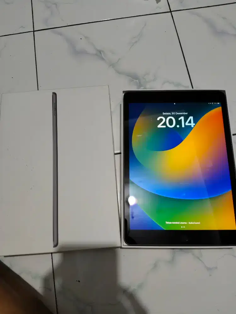 apple ipad gen 9 64GB wifi only fullset nominus