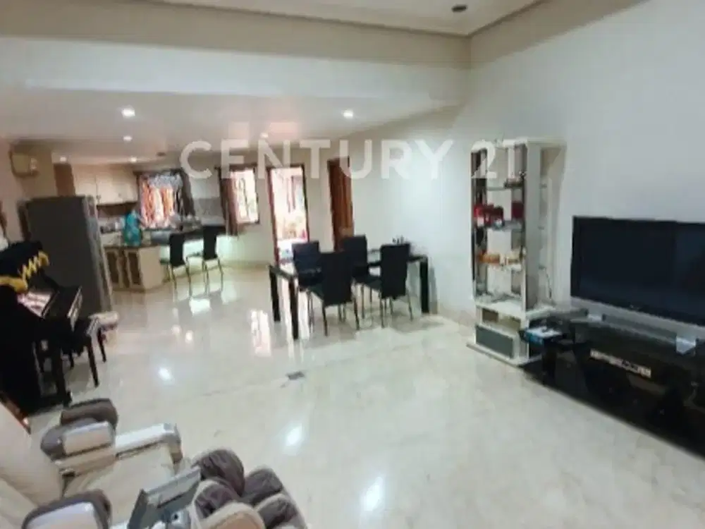 Rumah Dimenteng  Jl Yusuf Adiwinata 100m Dr Bunderan H.i Jakarta