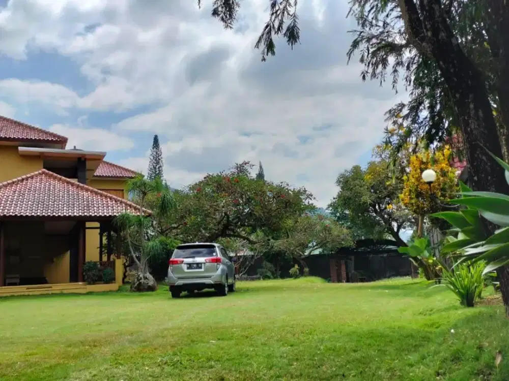 Rumah Villa Strategis Pusat Kota Batu Belakang Hotel Horizon Trunojoyo