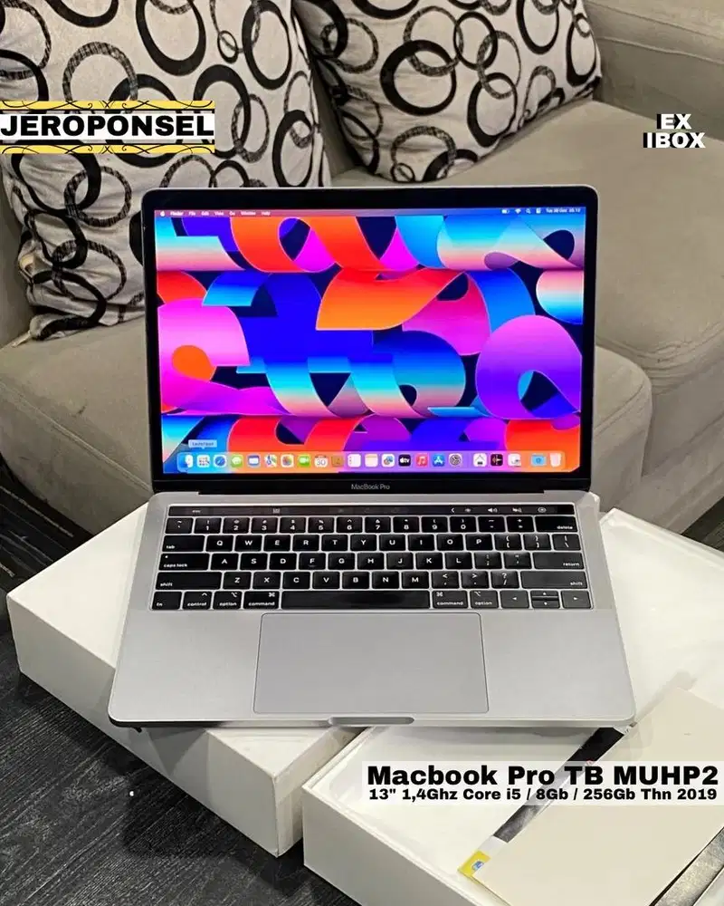 MACBOOK PRO 2019 13” i5 8/256GB MULUS FULL SET ORIGINAL CC RENDAH