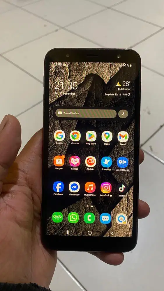 SAMSUNG J6+ RAM 3/32 ( MULUS TERAWAT )