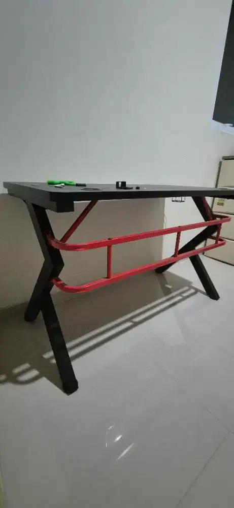 Meja kerja gaming