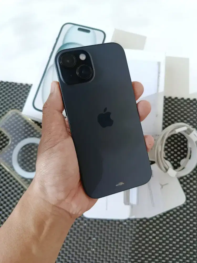 Iphone 15 128gb Black IBOX GARANSI JUNI 2026 Mulus Normal Malang Batu