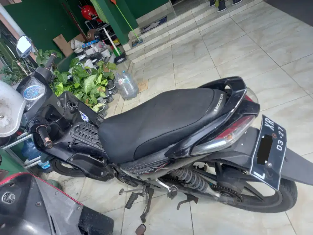 Dijual BU murah aja nego tipis Supra X 125 cc th 2012