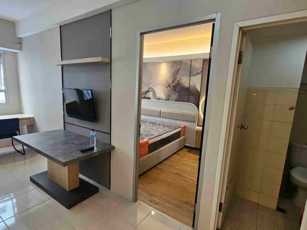 Di jual apartemen puncak permai tower A 05-27 surabaya barat. Luas 36m2 view pool
2bed room di jadikan 1bed room. 
*New full furnish*
1. 2unit ac
2. kulkas 2pintu
3. tv 32
4. kompor tanam
5. penghisap asap
6. dispenser
7. Sofa bed uk 80×200
8.spring bed 1