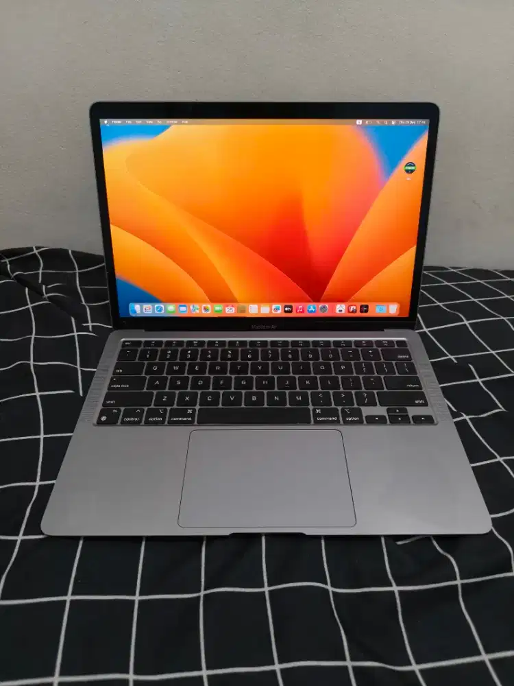 Macbook air m1 2020 8gb/128gb