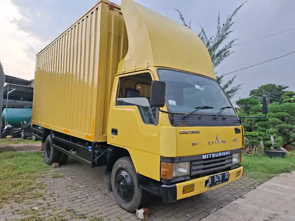 Mitsubishi Colt Diesel .FE.334.CDD.6 Ban Box Besi Cargo Contener Jumbo