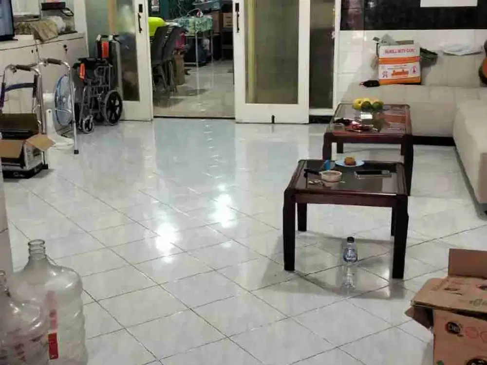 DIJUAL RUMAH TERAWAT DARMO HARAPAN INDAH