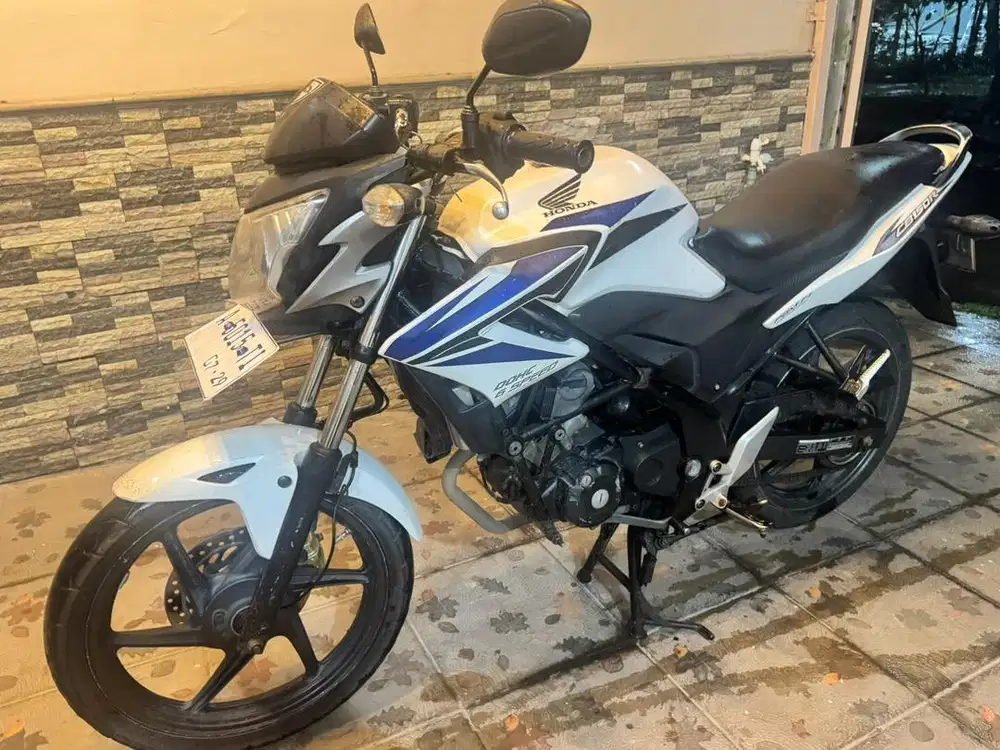 Dijual Honda CB 150 r