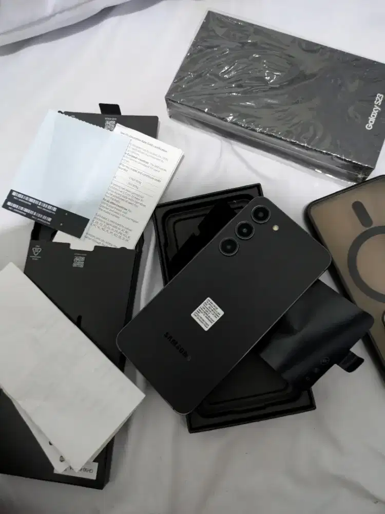 Samsung Galaxy S23 8/256 SEIN