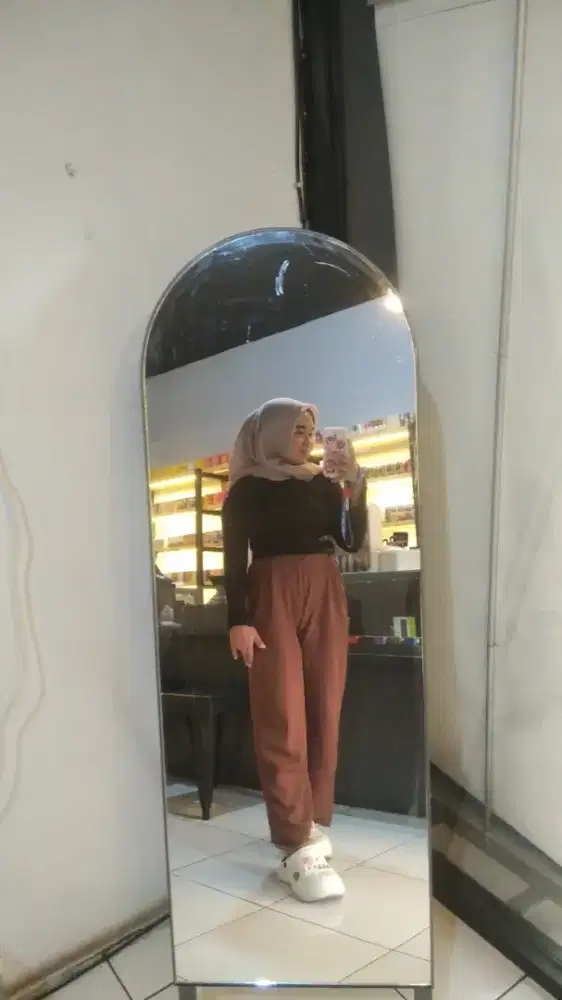 sedang membutuhkan kerjaan.