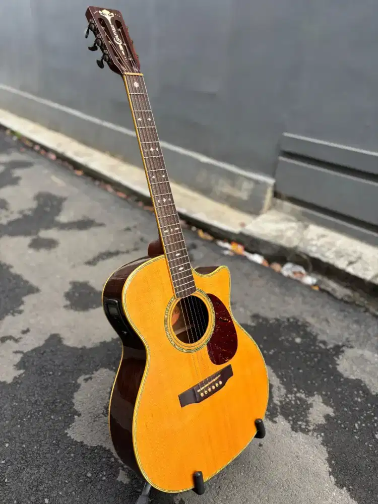 Crafter TMC 035/N (Solid Engelmann Spruce, LR Bagg Pickup)