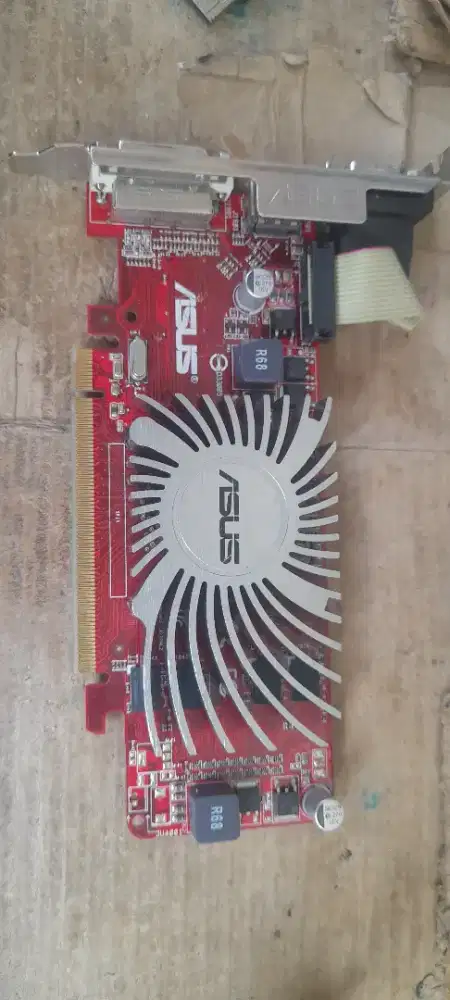 Vga asus 1 gb 128 bitt ddr3