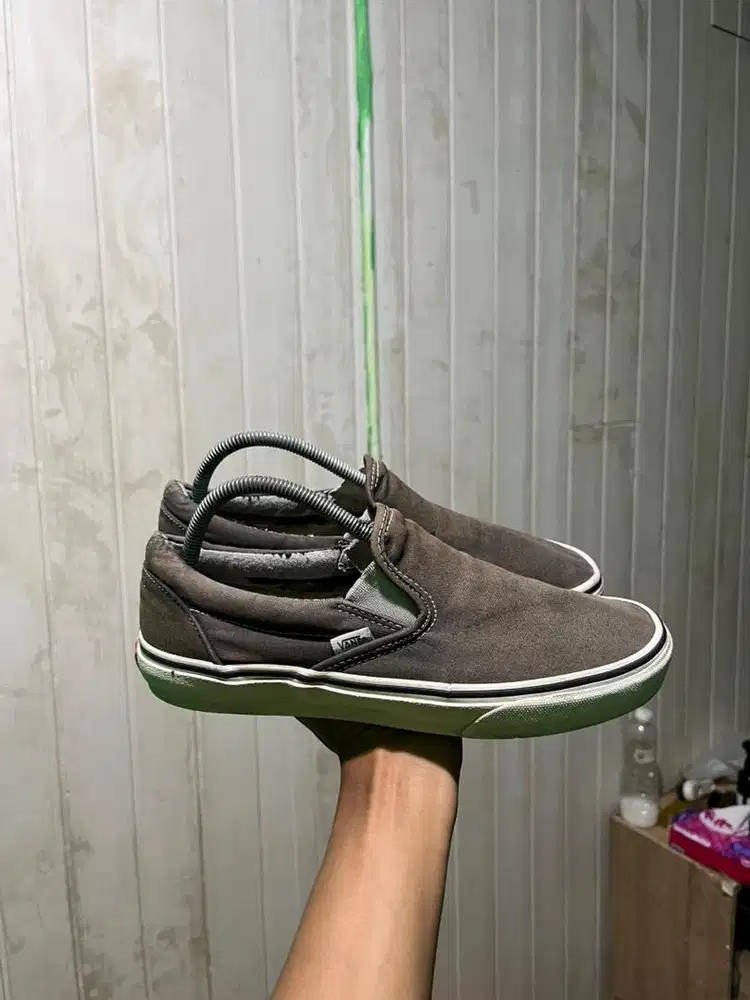 Sepatu Vans Slip On Black White Original