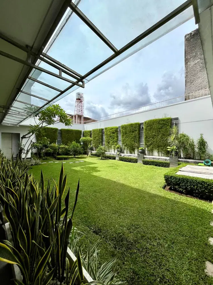 Rumah Mewah Super Strategis di Timoho