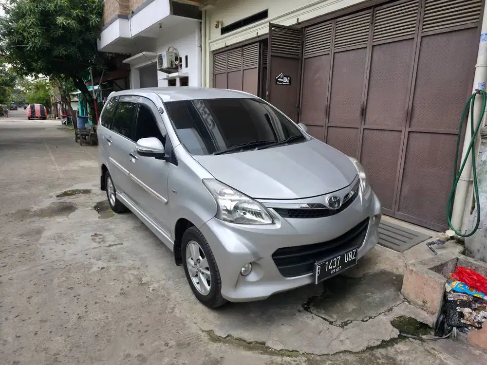 Toyota Avanza Avansa Veloz Velos 1.5 Matic AT Tahun 2012 Silver , 2013