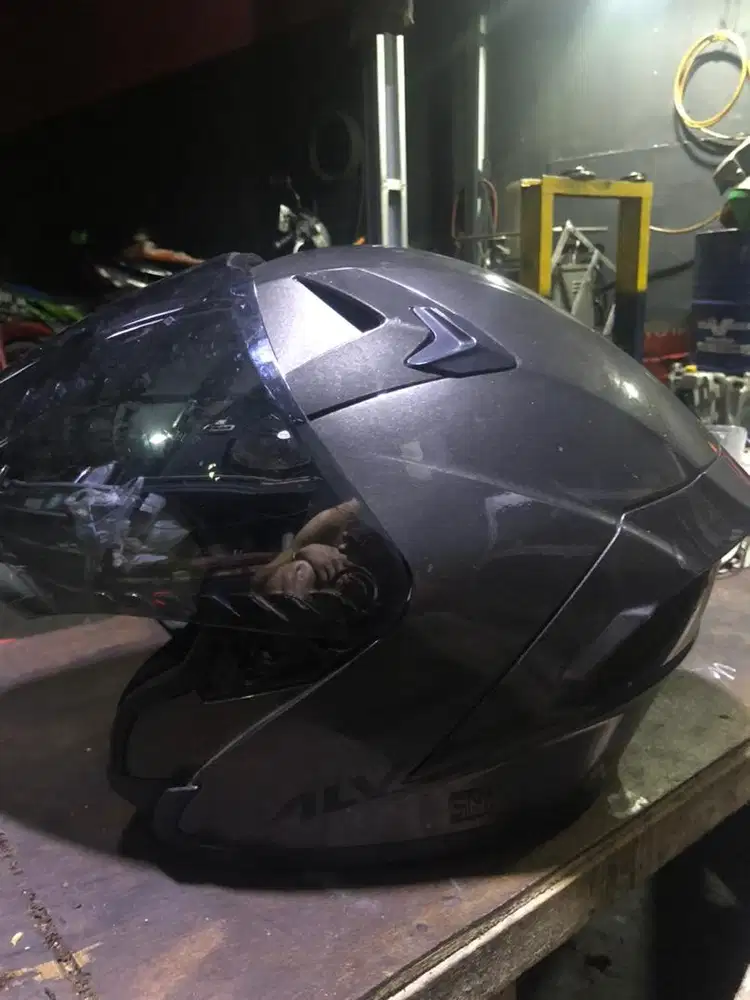 maharin aja helm alv 250 nego lok ciledug