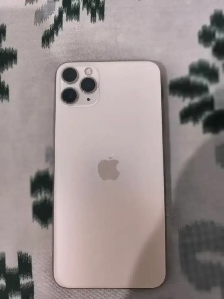 IPHONE 11 PRO MAX GOLD 64GB - Mulus Siap Pakai