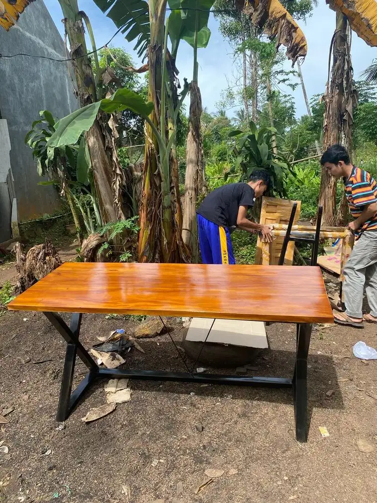 Meja kayu jati perhutani ukuran 170x70x75x3cm
