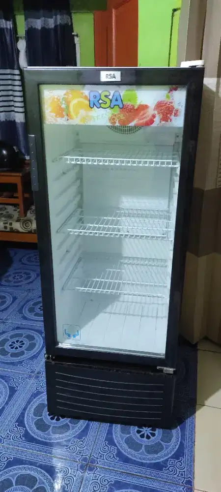 Jual Showcase RSA Like new