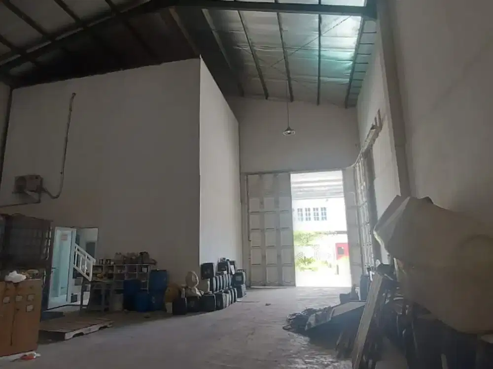 Gudang Komplek pergudangan Kutawaringin (Hoek) Bandung