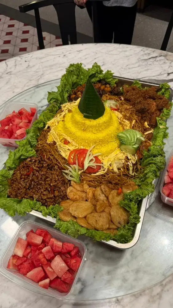 Lowongan Kasir dan Waiter