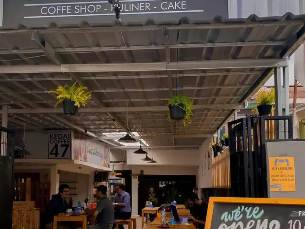 Rumah+Usaha Food Court di Turangga Bandung