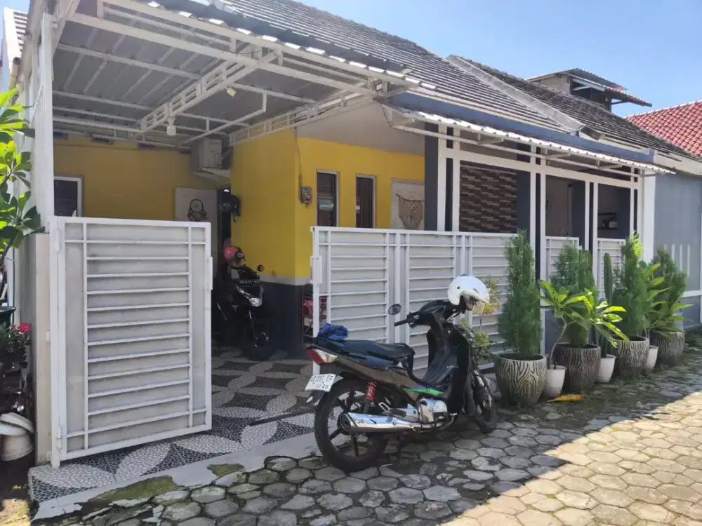 Jual Rumah Selatan Alun Karanganyar