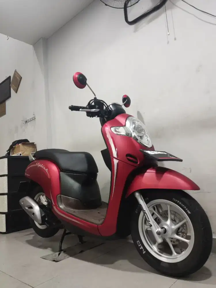 Scoopy Stylish 2020 / 2021 Pajak Hidup Mulus Plat Jkt ABBA