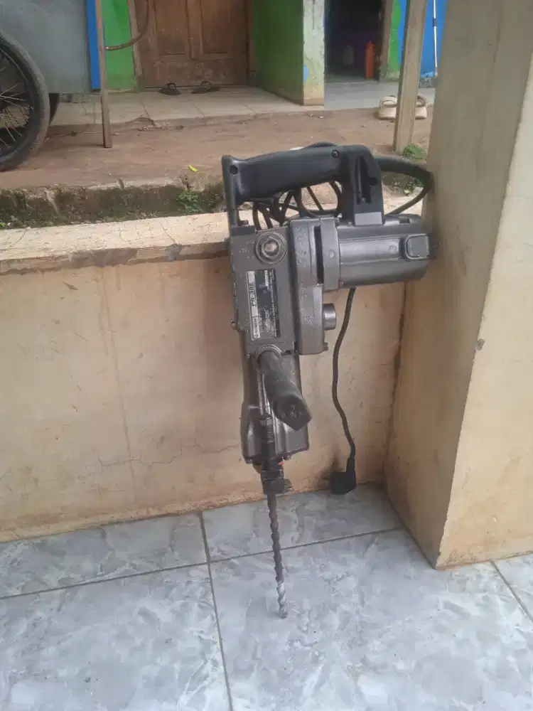 Rotary hammer drill  hitachi PR 38 E