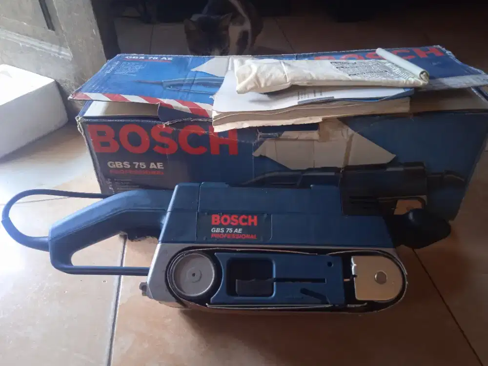Belt sander bosch GSB 75 AE