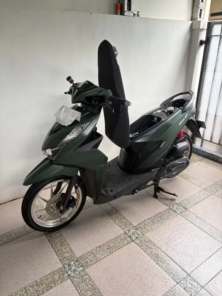 Honda Beat Deluxe Hijau 2024