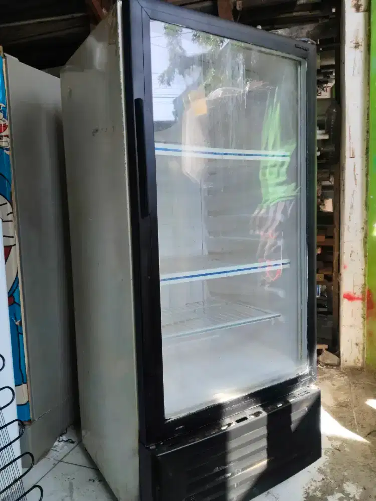 Showcase sharp normal dingin