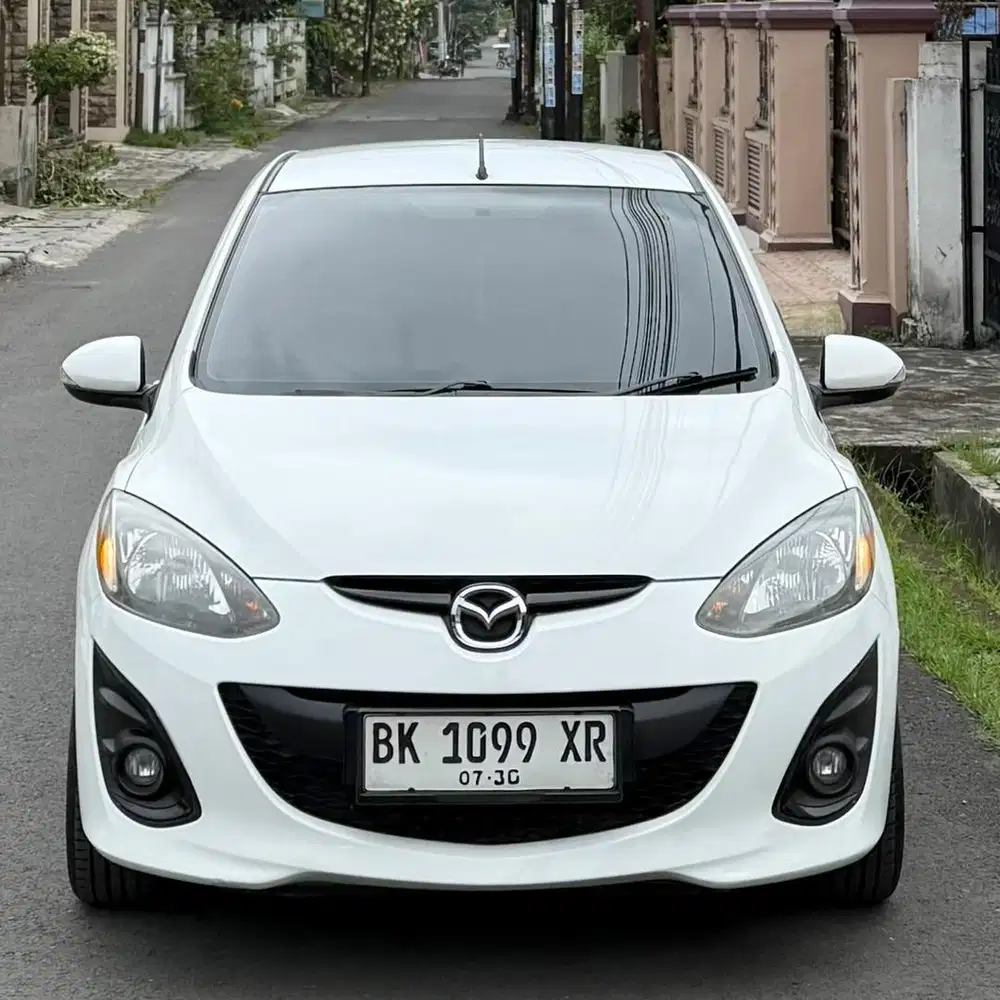 Mazda 2 HB V 1.5 Manual 2013