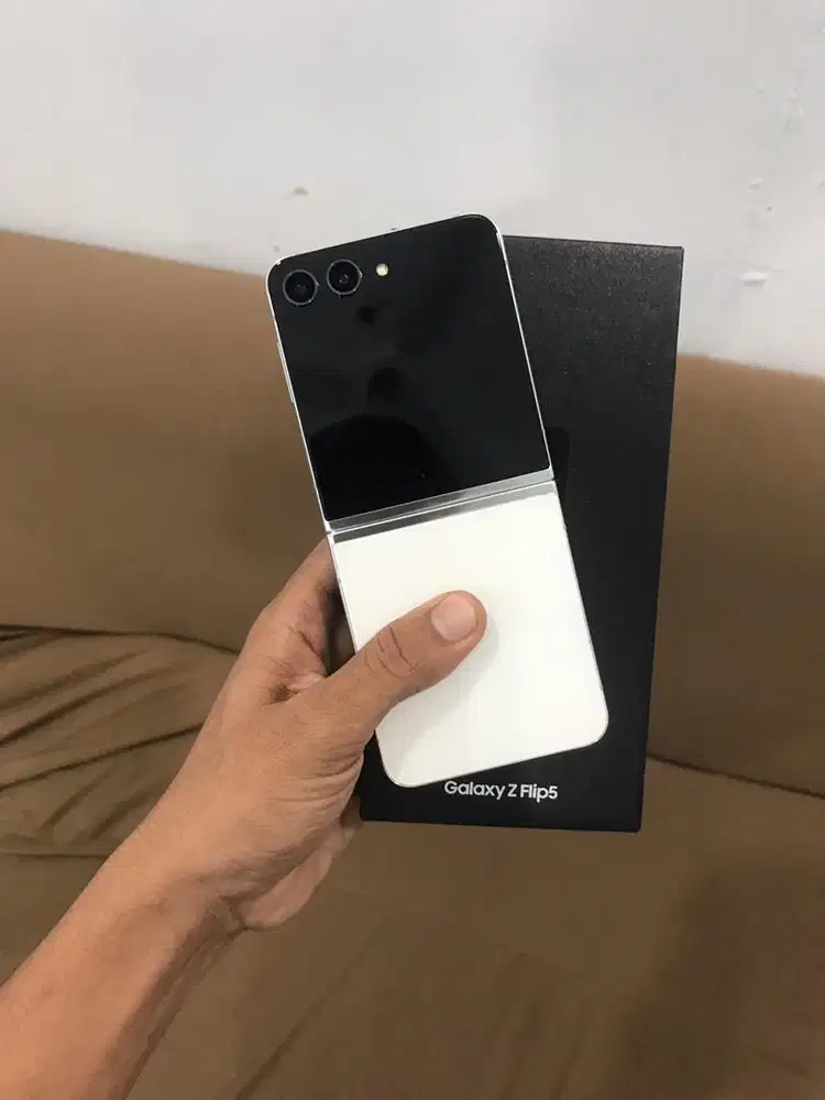 Samsung z flip 5 (8/256Gb) fulset