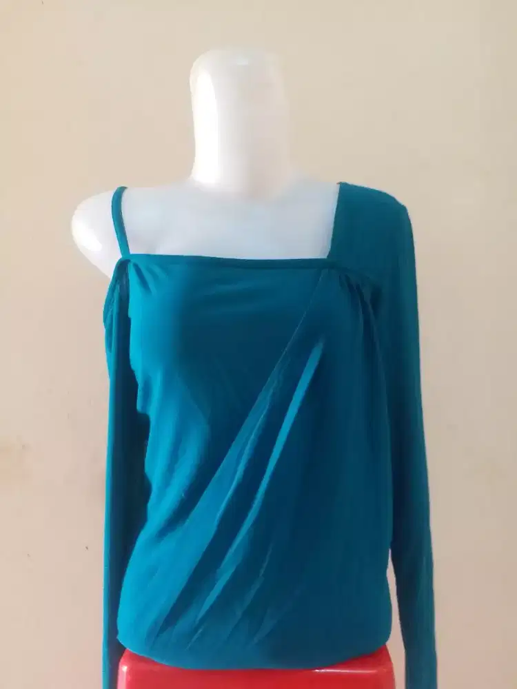 Jual Pakaian PreLove atasan, jaket & celana jeans wanita