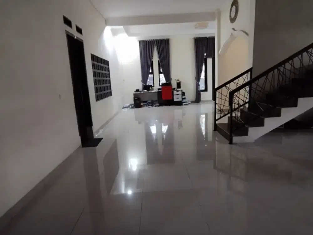 RUMAH FULL RENOV DI KOMPLEK PHARMINDO MURAH SEKALI DI BANDUNG