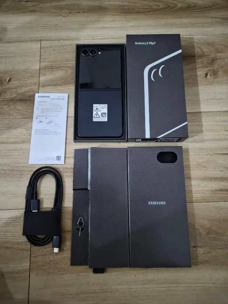 Flip 7 12/512 mulus like new(kelengkapan HP+dus oem+kabel)nominus,gara