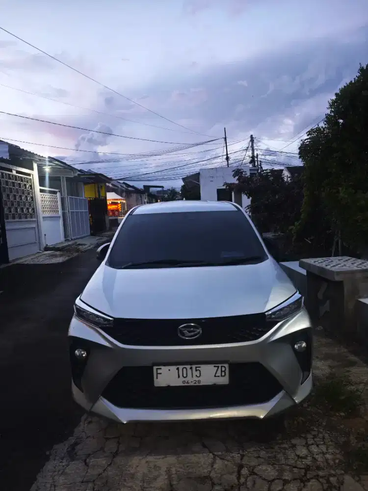 Xenia 1.3 R MT 2022 Plat F