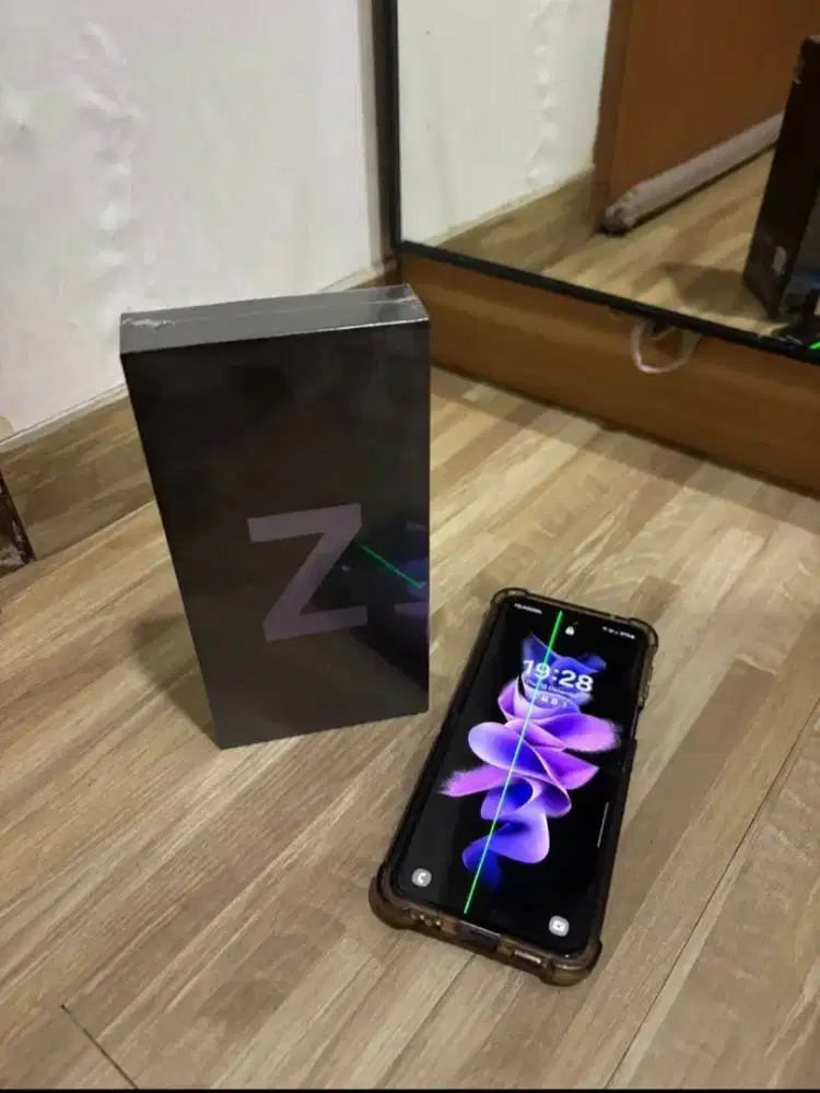Samsung zflip 3 Lavender