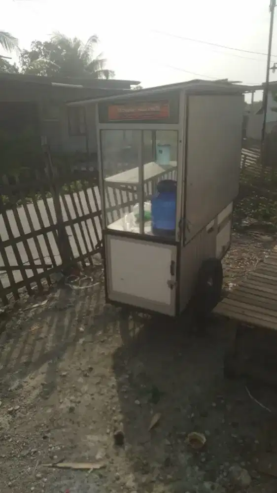 Gerobak roti bakar asoy